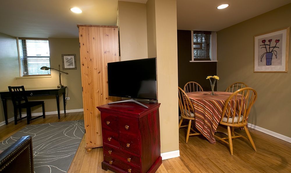 Wicker Park Inn Чикаго Екстер'єр фото